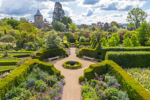 Jeremy Hastings 1m Large grey slate ball water feature, Arundel castle