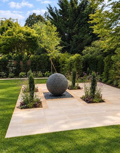 Jeremy Hastings 1m Large grey slate ball water feature, front view
