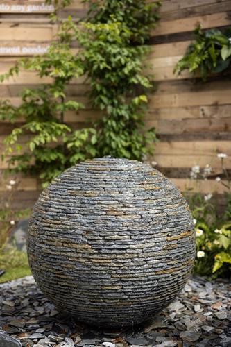 800mm Rustic Watersphere™ displayed on our stand at RHS Hampton Court July 2022.
